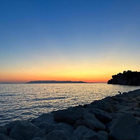 Luxurious Holiday Home In Makarska With Jacuzzi Екстер'єр фото