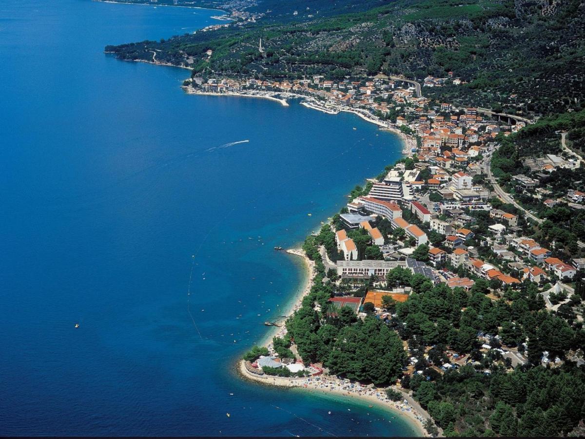 Luxurious Holiday Home In Makarska With Jacuzzi Екстер'єр фото