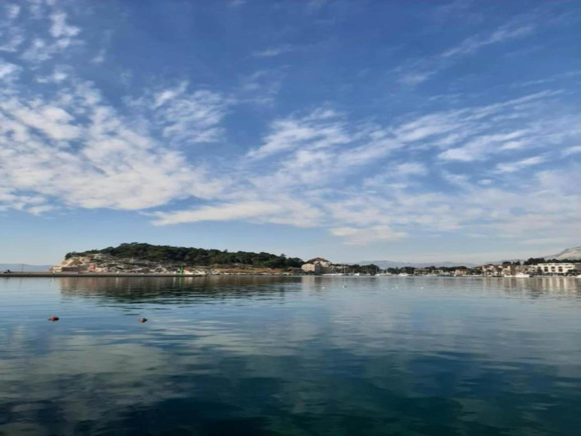 Luxurious Holiday Home In Makarska With Jacuzzi Екстер'єр фото