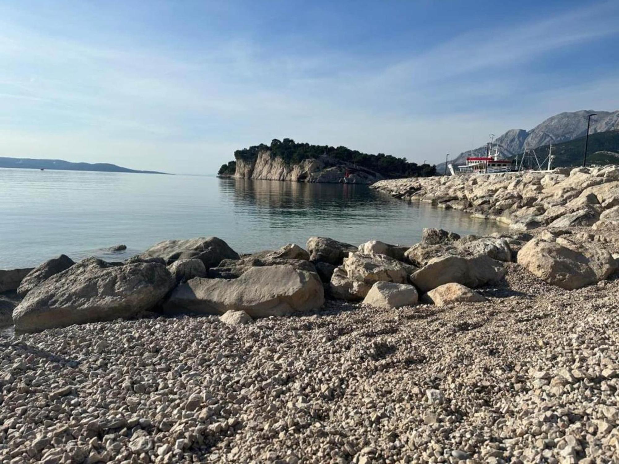 Luxurious Holiday Home In Makarska With Jacuzzi Екстер'єр фото